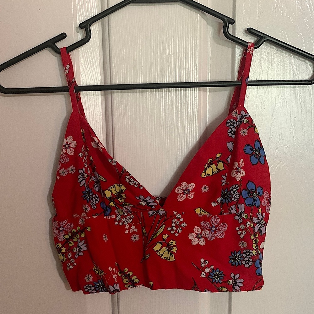 Red Floral Cropped Tank Top.